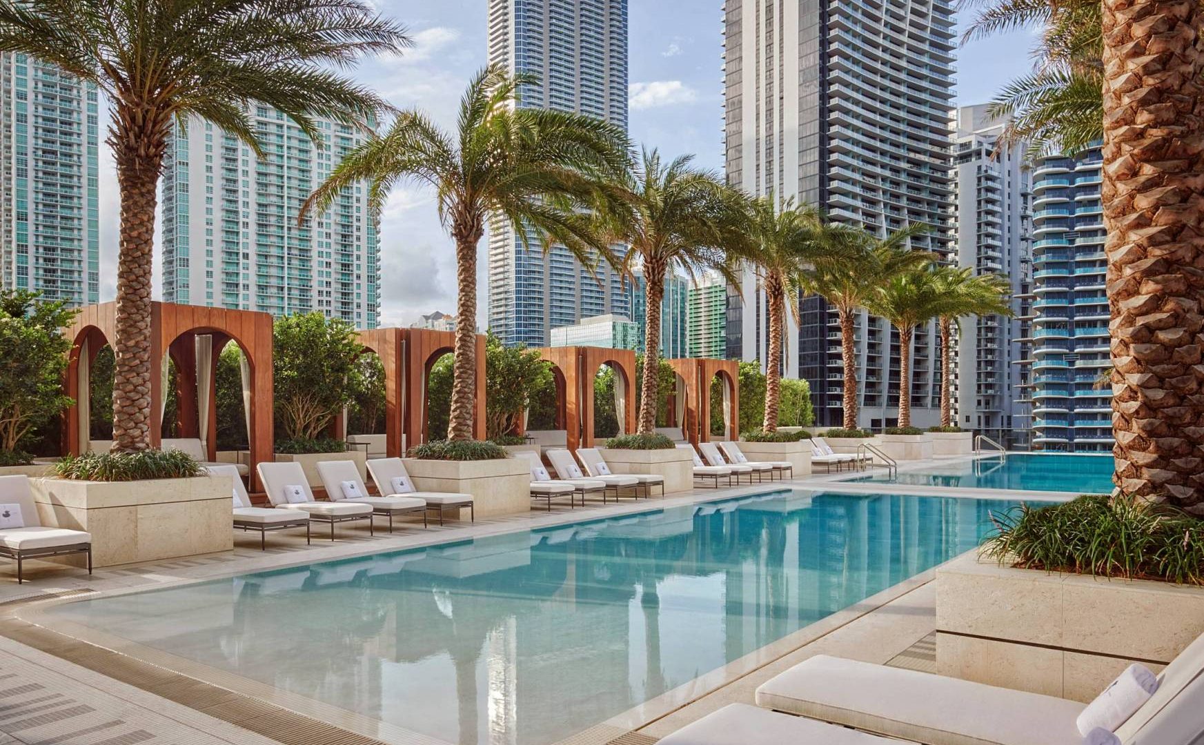 Luxury South Beach Miami Hotel | SLS South Beach