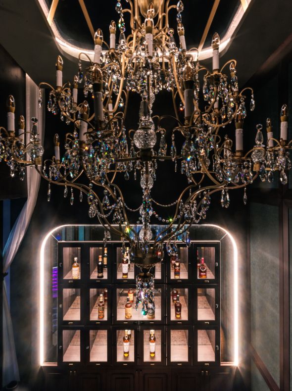 Smoke & Mirrors at SLS Dubai