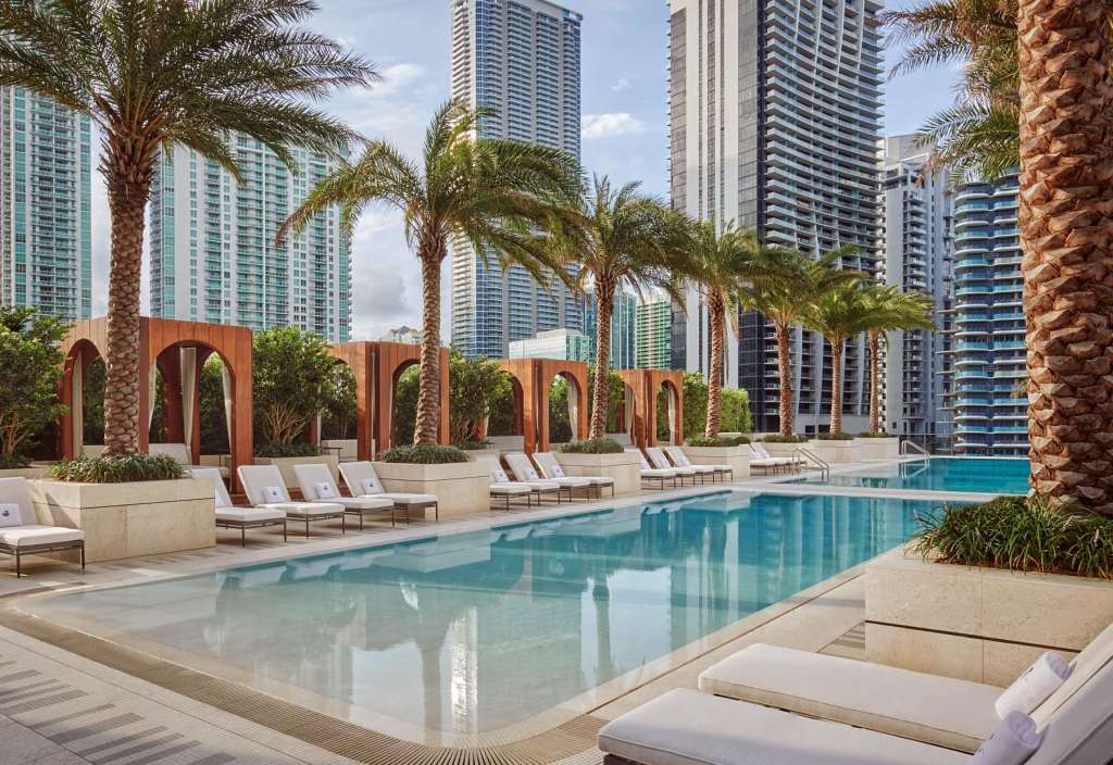 sls lux Brickell pool with cabanas 